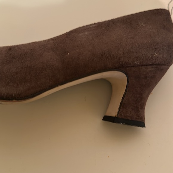 Shoes - Picture 4 of 6